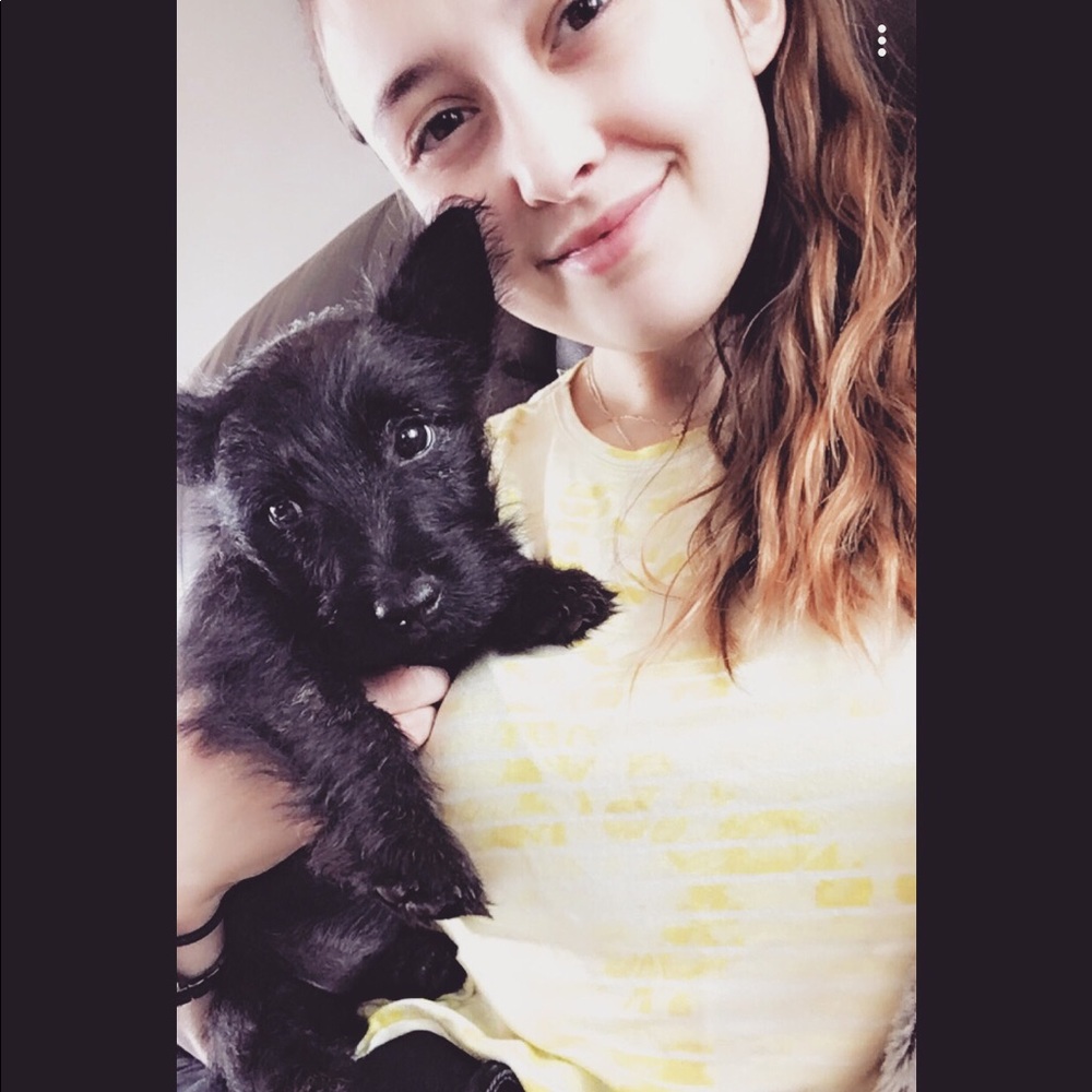 Meet your Posher, Roxanne